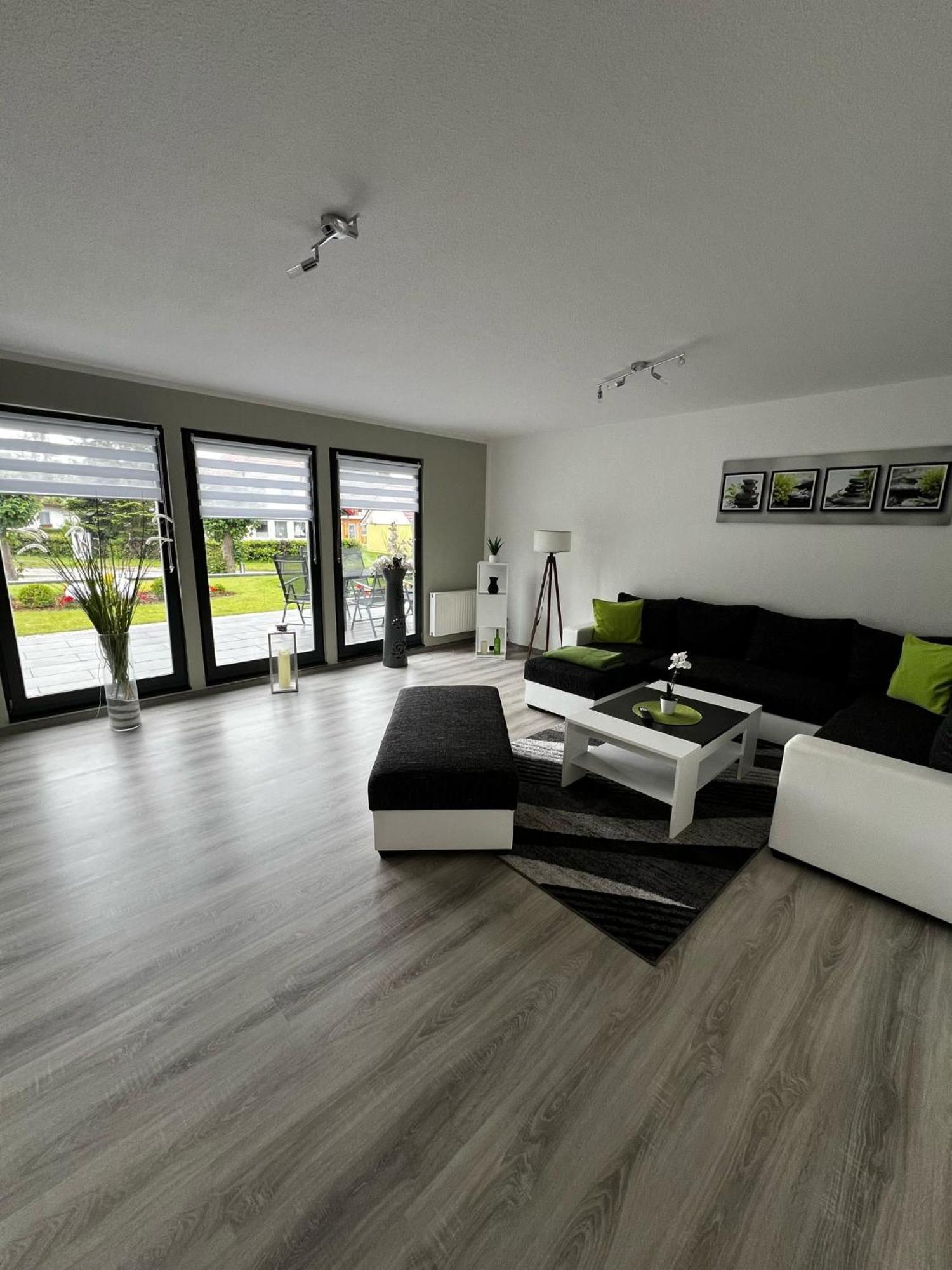 Appartement Haus Am Bodden à Fuhlendorf  Extérieur photo